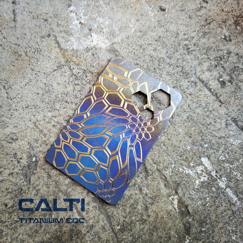 Load image into Gallery viewer, Titanium RFID Blocking Card from Calti, edc tool, edc, every day carry, titanium edc, tactical edc, rfid protect, bisiness card, multi tool