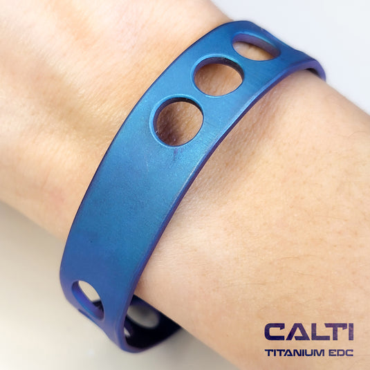 CALTI Titanium Blue Cuff Bracelet Hypoallergenic Anodized Design