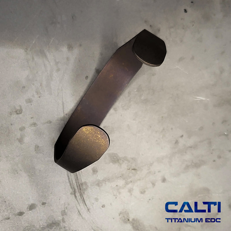 Load image into Gallery viewer, CALTI Raw Titanium Cuff Bracelet Hypoallergenic Anodized Design
