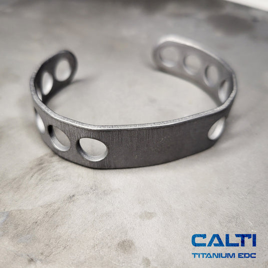 CALTI Raw Titanium Cuff Bracelet Hypoallergenic Anodized Design