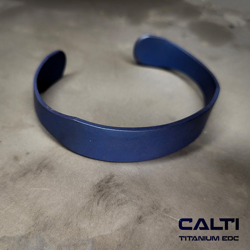 Load image into Gallery viewer, CALTI Raw Titanium Cuff Bracelet Hypoallergenic Anodized Design
