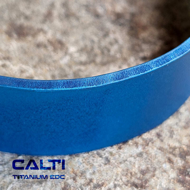 Load image into Gallery viewer, CALTI Raw Titanium Cuff Bracelet Hypoallergenic Anodized Design Two Tone
