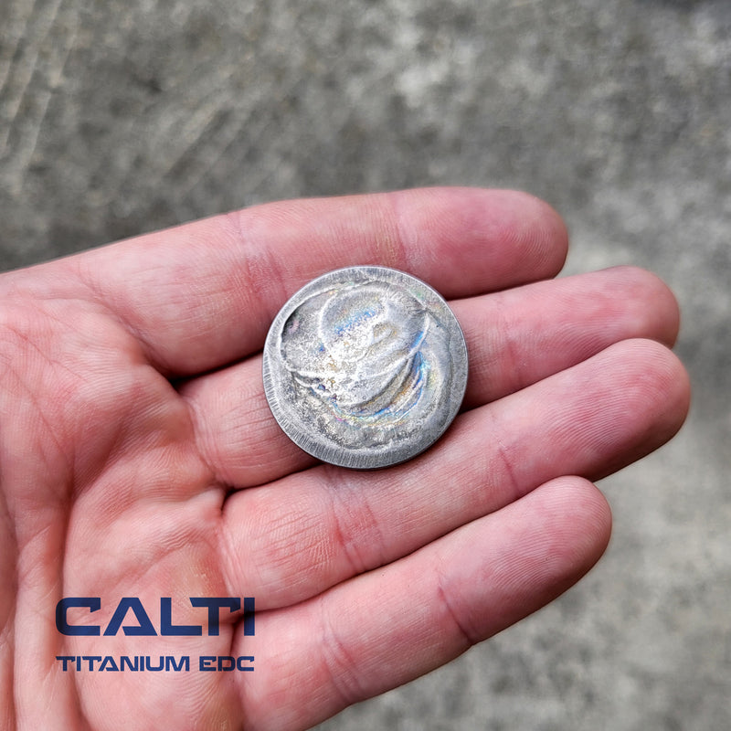 Load image into Gallery viewer, Titanium EDC Worry Coin - Toy Haptic - EDC Keychain - Knife Accessories - Worry beads - Fidget Toy
