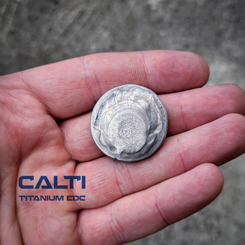 Load image into Gallery viewer, Titanium EDC Worry Coin - Toy Haptic - EDC Keychain - Knife Accessories - Worry beads - Fidget Toy
