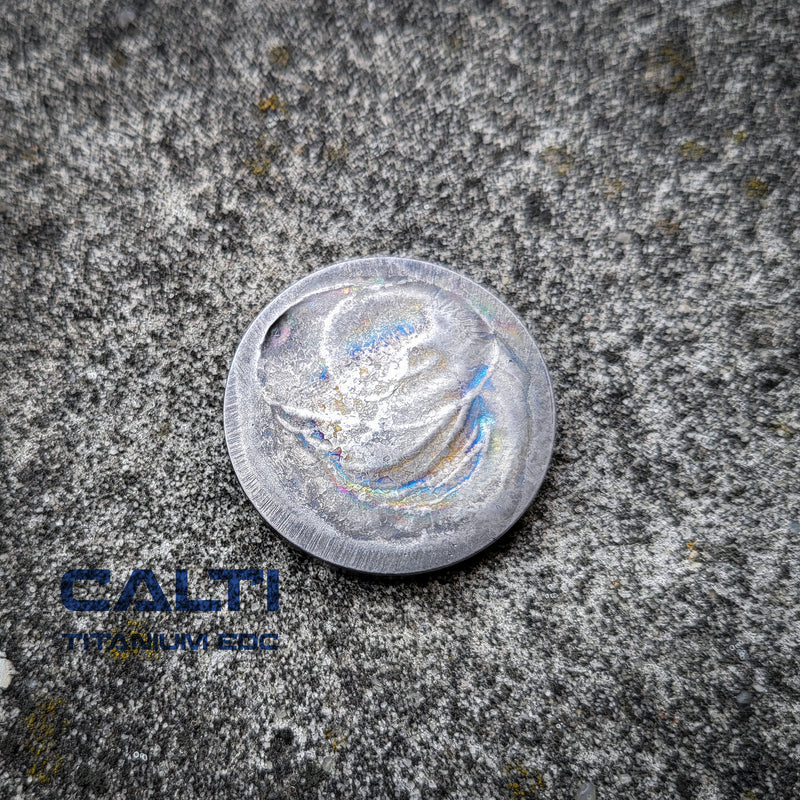 Load image into Gallery viewer, Titanium EDC Worry Coin - Toy Haptic - EDC Keychain - Knife Accessories - Worry beads - Fidget Toy
