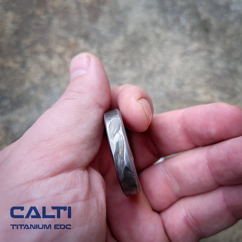 Load image into Gallery viewer, Calti Handcrafted Titanium Keychain Ring | Grade 2 Heavy-Duty EDC Key Loop
