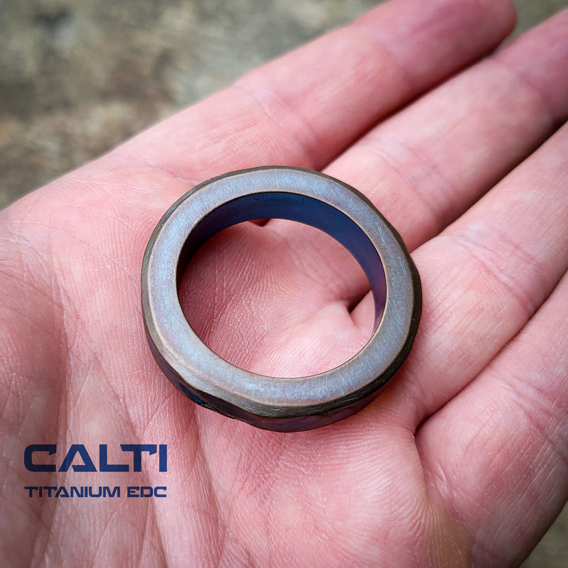 Load image into Gallery viewer, Calti Handcrafted Titanium Keychain Ring | Grade 2 Heavy-Duty EDC Key Loop
