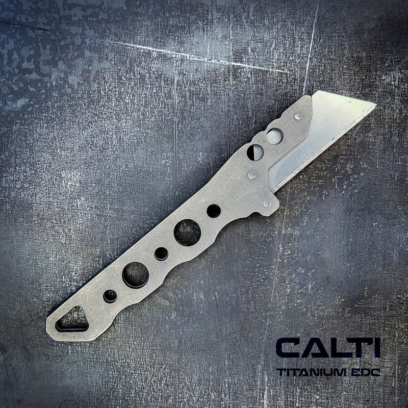 Load image into Gallery viewer, Custom Titanium Utility Blade Holder - EDC Pocket Knife &amp; Box Cutter - Durable EDC Blade Holder
