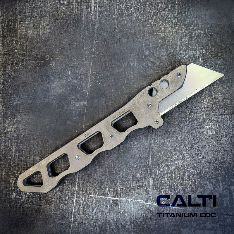 Load image into Gallery viewer, Custom Titanium Utility Blade Holder - EDC Pocket Knife &amp; Box Cutter - Durable EDC Blade Holder
