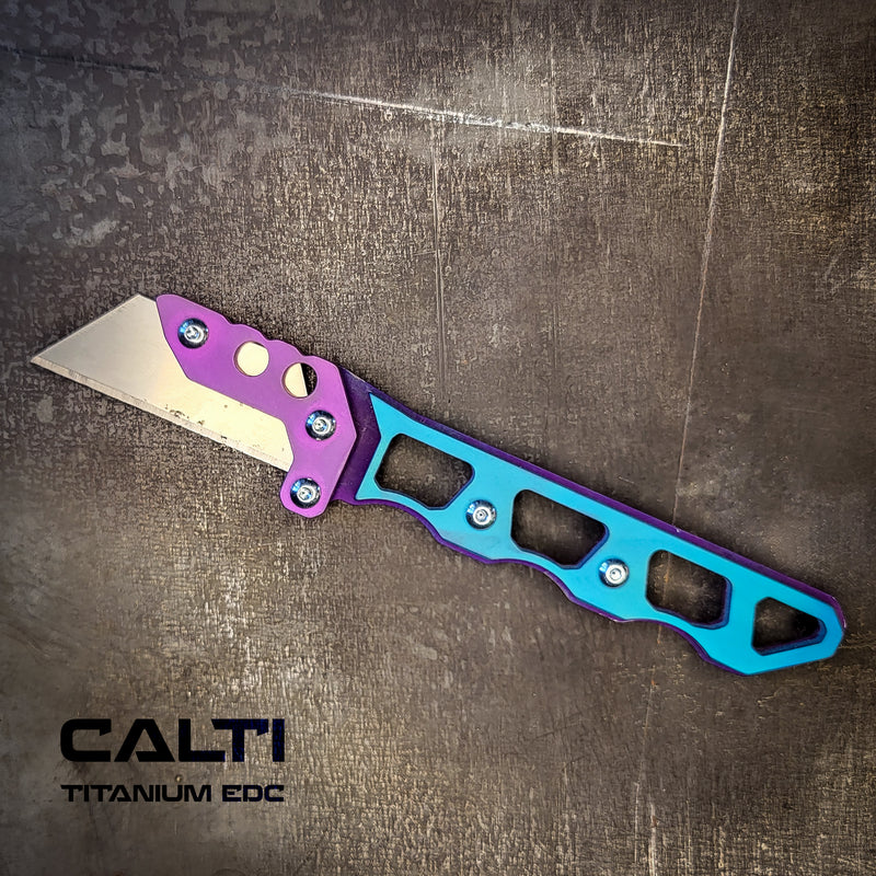 Load image into Gallery viewer, Custom Titanium Utility Blade Holder - EDC Pocket Knife &amp; Box Cutter - Durable EDC Blade Holder
