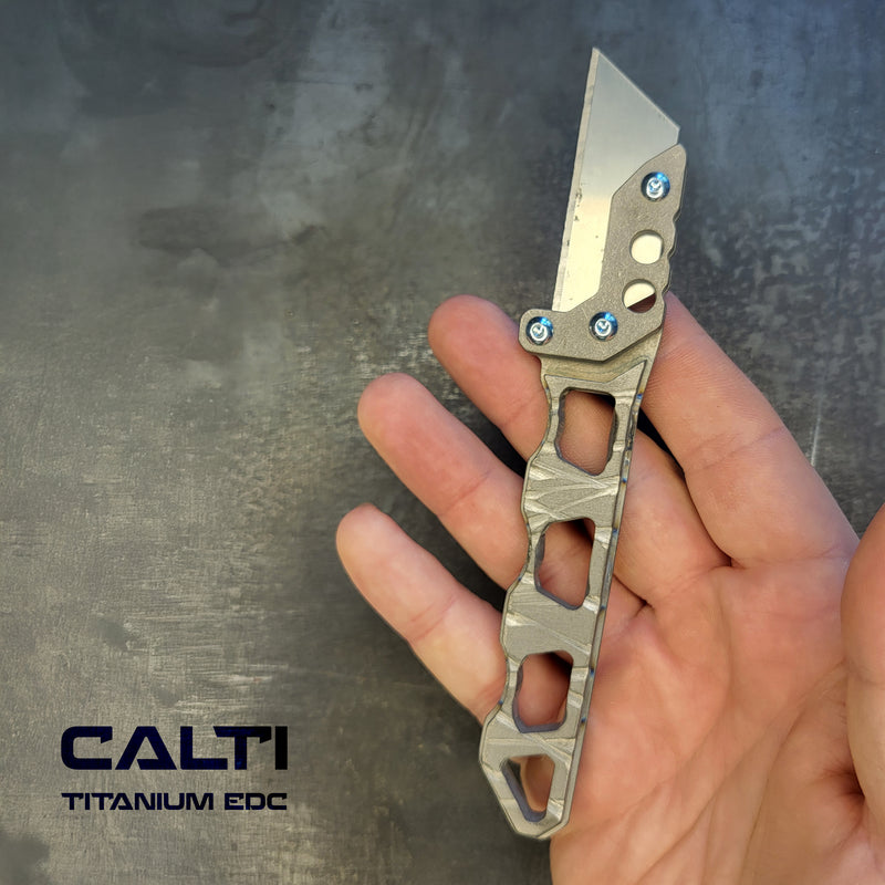 Load image into Gallery viewer, Custom Titanium Utility Blade Holder - EDC Pocket Knife &amp; Box Cutter - Durable EDC Blade Holder
