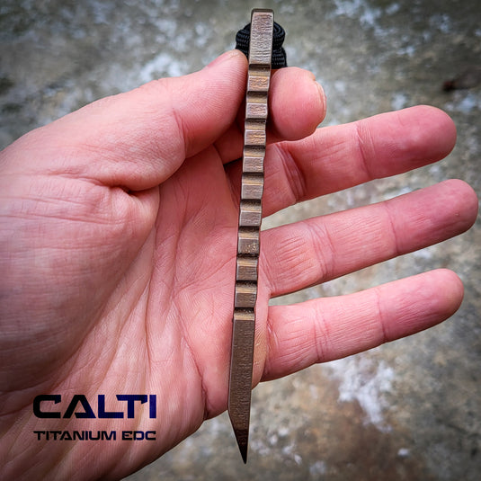 CALTI Slim Titanium Pocket Prybar: Ultra-Strong & Lightweight EDC Tool Customized