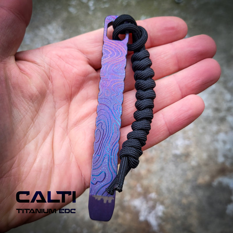 Load image into Gallery viewer, CALTI Slim Titanium Pocket Prybar: Ultra-Strong &amp; Lightweight EDC Tool Customized Geo Lines
